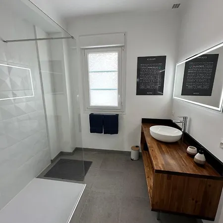 Avec Balcons Vue à Pontaillac Appartement