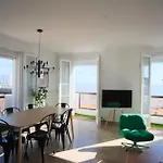 Avec Balcons Vue A Pontaillac * رويا