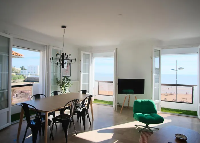 Avec Balcons Vue A Pontaillac * Royan