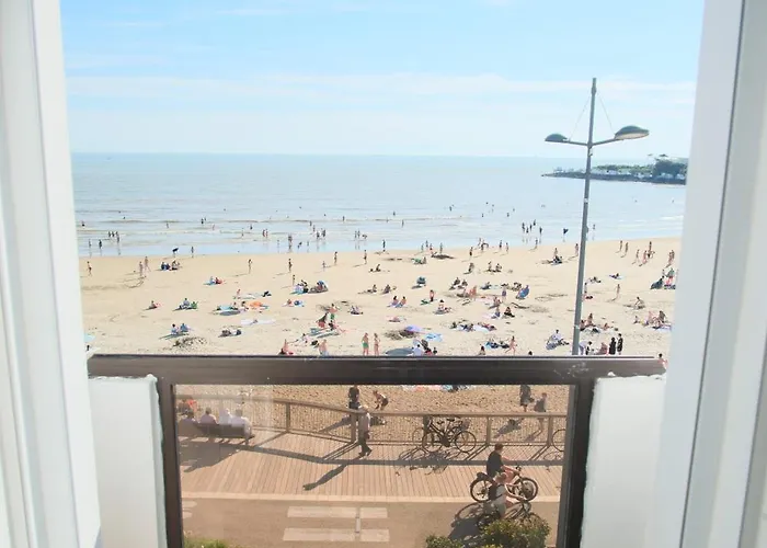 Apartment Avec Balcons Vue A Pontaillac